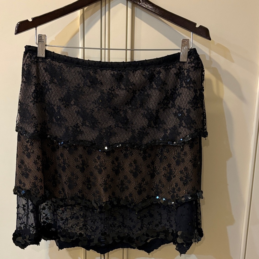 Elegant Black Lace Mini Skirt